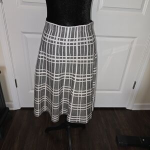 Vita Milano Black and White A-Line Skirt